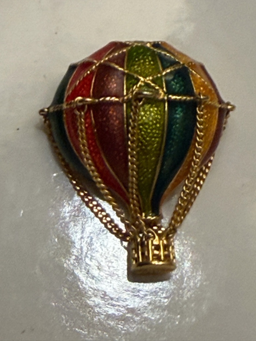 Vintage Hot air Balloon brooch